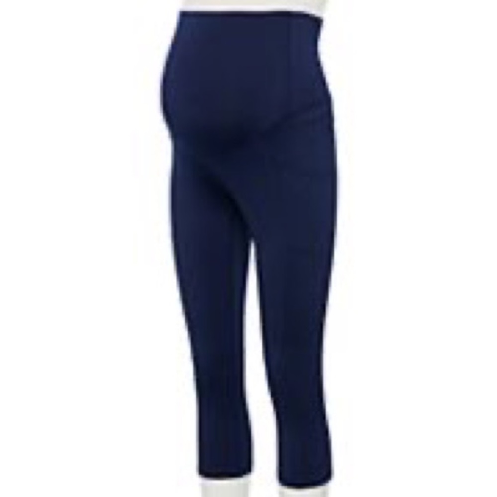 Maternity Tek Gear® Workout Capri Leggings
LARGE, Navy Romance